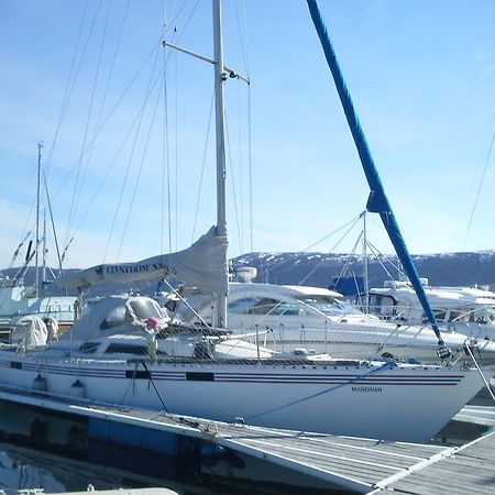 Norwavey, Sleep In A Boat Hotel Krokelvdalen Exterior foto